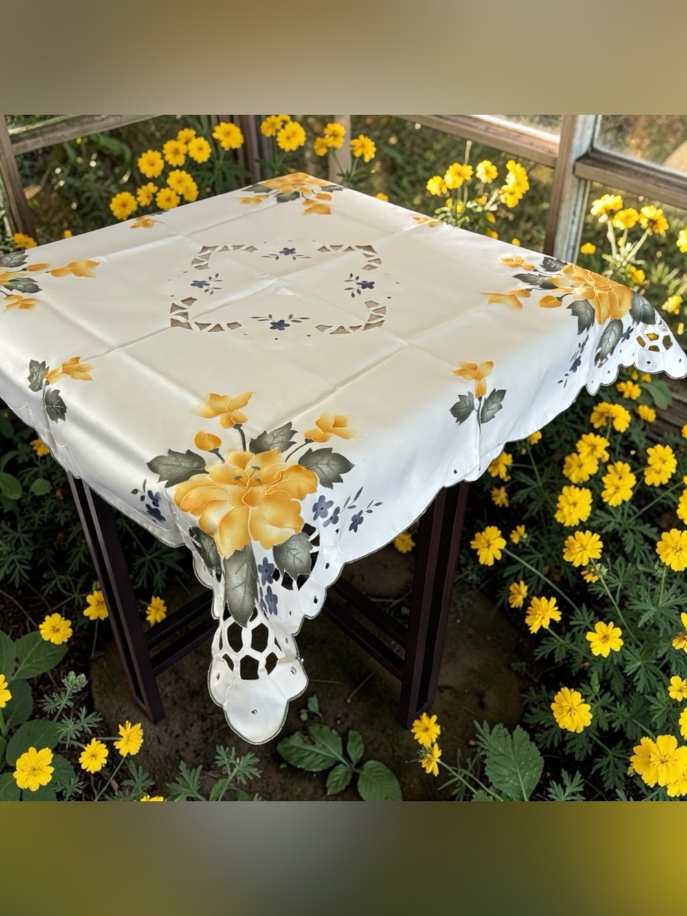 Vintage Small Floral Motif Embroidered Appliqué Tablecloth Cutout Lace 32”x 32”